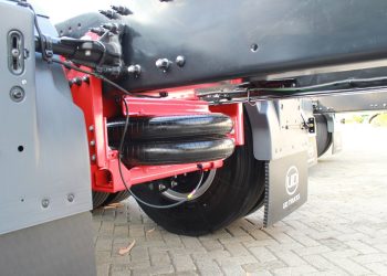 Apa Saja Fungsi dan Kegunaan Truk yang Menggunakan Lift Axle?
