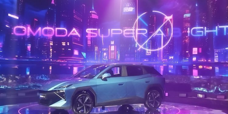 Omoda O4 Dibekali Fitur AI Canggih, Pengemudi Bisa Ngobrol dengan Mobil