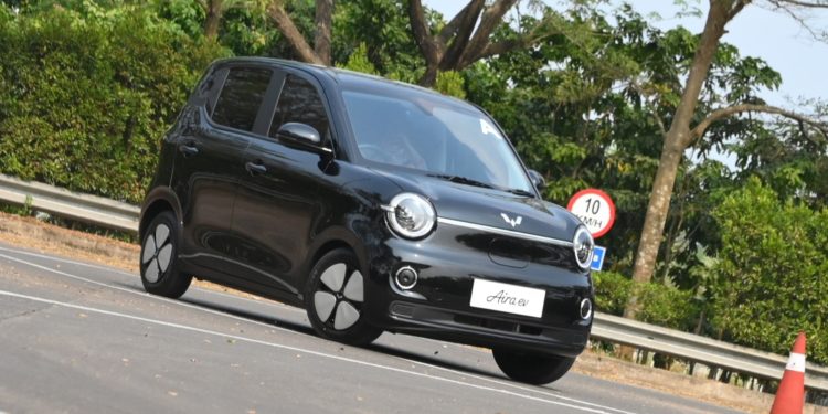 Bukan Gantikan Air ev! Ini Strategi Rahasia Wuling Luncurkan Aira EV di Indonesia