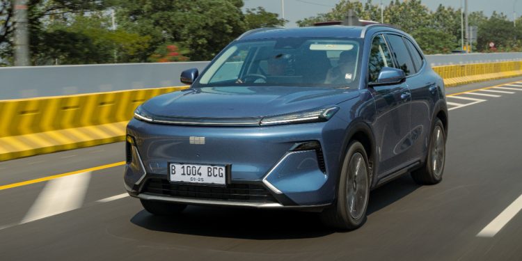 Kaum Komuter Wajib Tahu! Segini Iritnya Biaya Cas Bulanan Geely EX5 dan Starray EM-i