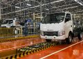 Pabrik Isuzu Karawang Ciptakan Truk Tangguh Hanya Dalam Hitungan Menit!