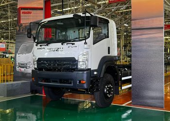 Tembus 300 Ribu Unit, Pabrik Isuzu Karawang Buktikan Taji Industri Otomotif Nasional di Kancah Global