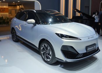 Jarak Tempuh Tembus 600 Km! Lepas E4 EV Dibanderol Rp 339 Juta, Ini Keunggulannya