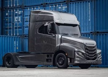 Iveco Strator 2026 Resmi Debut, Kembalinya Sang Legenda Truk ‘Hidung Panjang’ Eropa!