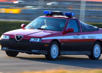 Alfa Romeo 164 Vigili del Fuoco, Ketika Sedan Mewah V6 ‘Dipotong’ Jadi Pikap Pemadam Tercepat di Dunia!