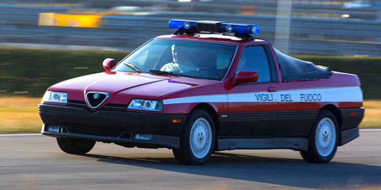 Alfa Romeo 164 Vigili del Fuoco, Ketika Sedan Mewah V6 ‘Dipotong’ Jadi Pikap Pemadam Tercepat di Dunia!