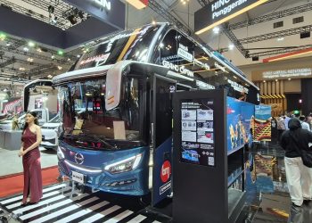 Hino Indonesia Wujudkan Transportasi Aman dengan Sasis Bus RM 280 Retarder