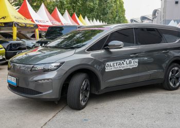 Bukan Cuma Keluarga, Altera L8 Juga Jadi Incaran Utama Pebisnis Untuk Armada Korporasi!