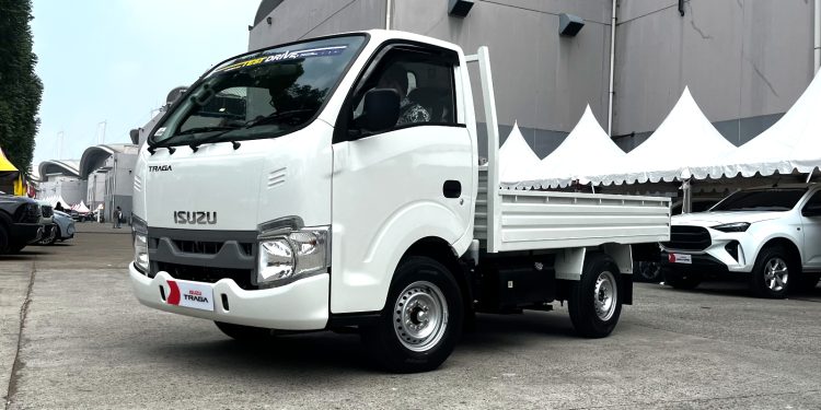 Jajal Isuzu Traga AC di GIIAS 2026: Kabin Makin Sejuk, Fitur Pintarnya Bisa Omelin Sopir Ugal-ugalan!