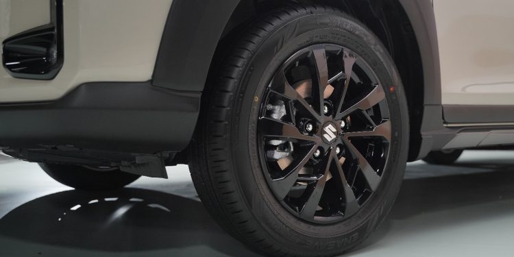 Tak Hanya Bikin Ban Awet, Fitur TPMS Suzuki XL7 Hybrid Ternyata Juga Bisa Bikin Hemat BBM!