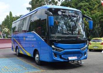 Bus Listrik VKTR Resmi Mengaspal di UNY, Bisa Tembus 270 Km Sekali Cas!