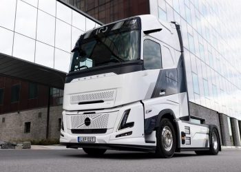 Sambut Usia 1 Abad! Volvo Luncurkan Truk FH Edisi Terbatas, Lebih Mewah dan Aman
