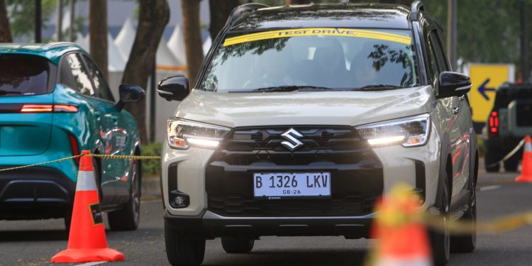Suzuki XL7 New Alpha Hybrid Bebas Blindspot Berkat Kamera 360 dan DVR 1.5K