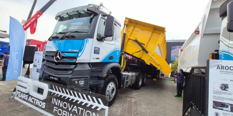 Mampu Tarik Muatan Berat, Mercedes-Benz Actros 4058 S Cocok untuk Kebutuhan Pertambangan