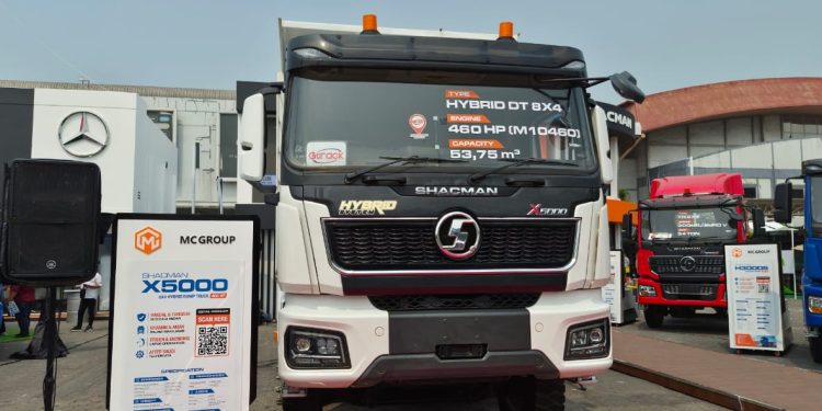 Manfaatkan Efisiensi, MC Group Luncurkan Truk Tambang Shacman X5000 Hybrid