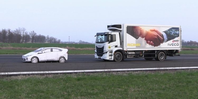 Hanya 2 Bintang! Truk Iveco S-Way Babak Belur di Uji Keselamatan Euro NCAP 2026, Ini Pemicunya