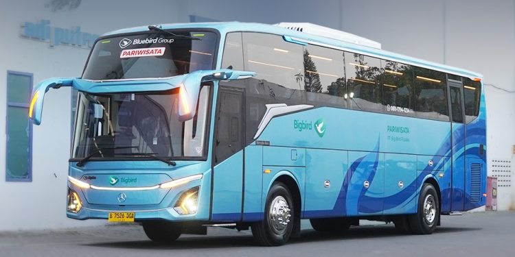 PO Big Bird Rilis Bus Pariwisata Baru Jetbus 5 MHD Berbasis Mercedes-Benz OH 1626 L