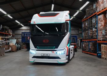 Truk Listrik BYD ETT 44 Meluncur Dengan Baterai Monster, Punya Tenaga 1.000 PS!