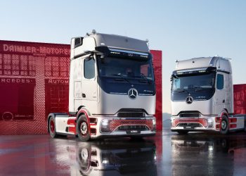 Mercedes-Benz Rilis Truk Sultan Edisi 130 Tahun, Cuma 400 Orang Bisa Punya!