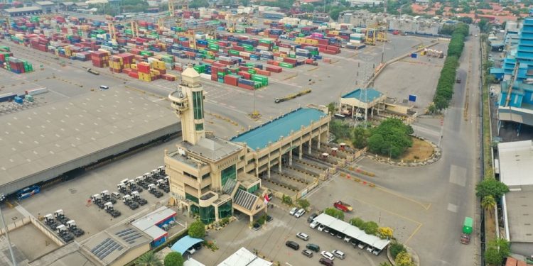Menunggu Bongkar Muat Lebih Nyaman, Terminal Petikemas Surabaya Siapkan Ruang Khusus untuk Sopir Truk