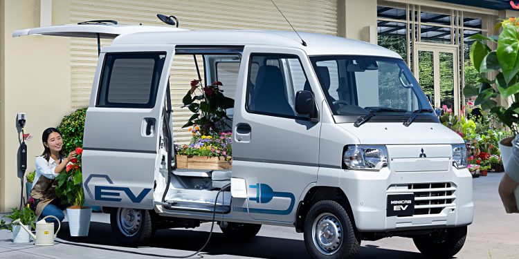 Mitsubishi L100 EV Dapat Penyegaran Fitur Canggih, Makin Cocok Buat Armada Bisnis!