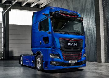 Bisa Tempuh 720 Km, Truk Listrik MAN eTGX Terbaru Hadirkan Fitur Charging MCS 750 kW!