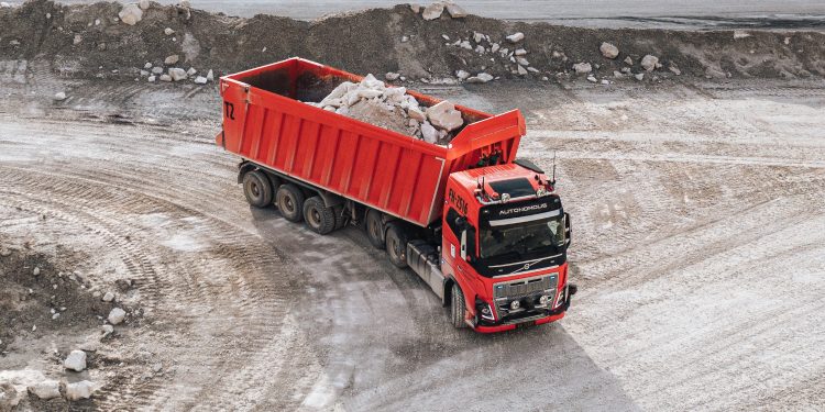 Gegerkan Industri Tambang! Truk Tanpa Sopir Volvo Berhasil Angkut 3 Juta Ton Material Tanpa Manusia!
