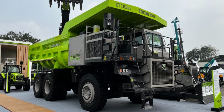 Raksasa Listrik Penakluk Tambang! Mengupas Ketangguhan Truk Zoomlion ZT165EV di Mining Expo 2026