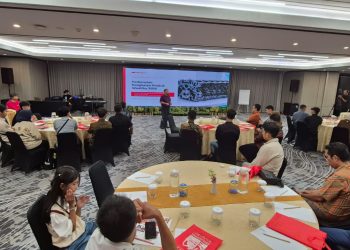 Wealthy Menyapa Surabaya, Bicara Era Modern dan Masa Depan Industri Otomotif