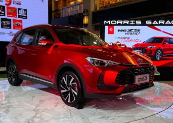 MG Resmi Serahkan 100 Unit ZS Hybrid+ Pertama di Indonesia, Harganya Cuma Rp 200 Jutaan?