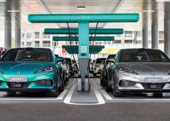 BYD Siap Sebar Jaringan Flash Charging ke Berbagai Titik Strategis di Indonesia!