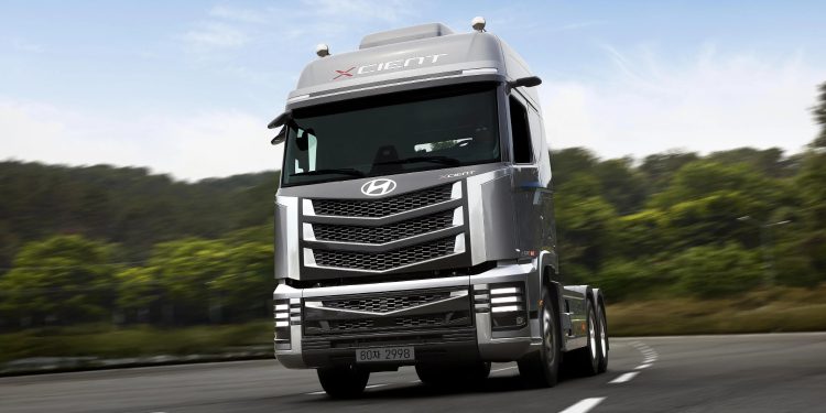 Truk Generasi Baru Hyundai Xcient Meluncur, Punya Wajah Mirip Palisade!