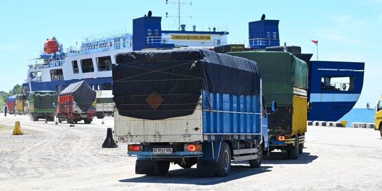 Berantas Truk ODOL! Pelabuhan Tanjung Perak Resmi Jadi Area Eksekusi Pertama