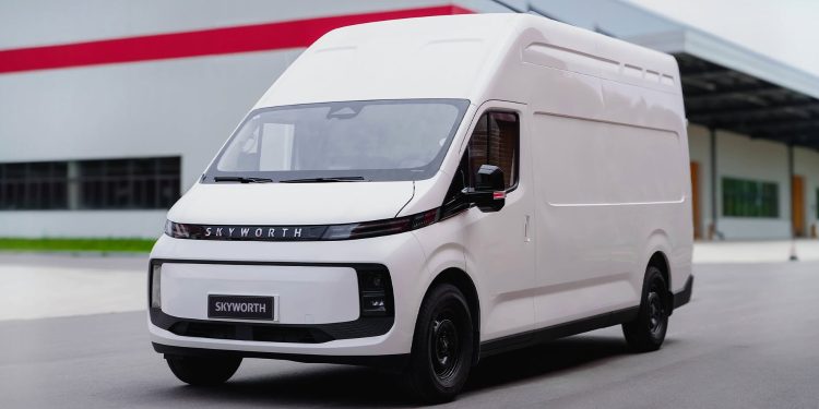 Skywell Rilis Van Listrik Skyworth Hongtu V9, Farizon SV Wajib Waspada!
