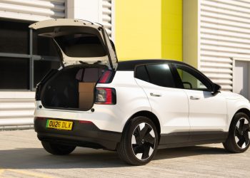 Tembus Jarak 475 Km! Volvo EX30 Cargo Buktikan Mobil Angkutan Barang Juga Bisa Mewah dan Cepat!