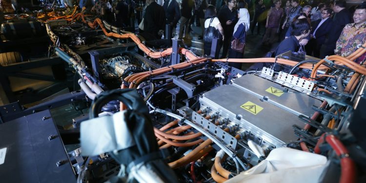 Sasis Bus Listrik Volvo BZR Resmi Masuk Indonesia, Tenaga Tembus 540 Dk!